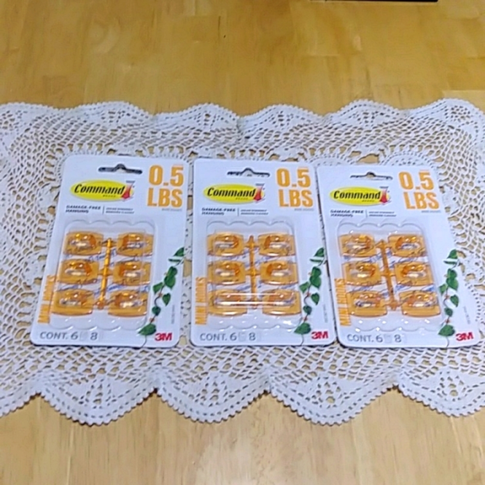 3M Command 3-Pk Bundle Of Damage-Free Hanging Mini  Hooks W/Strips